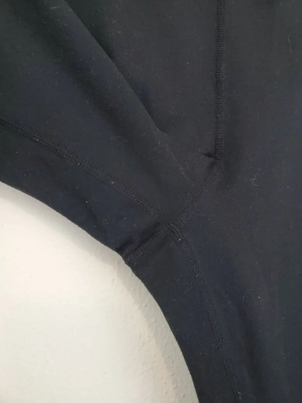 Vuori Performance Jogger in black, pull on with drawstring - Picture 6 of 12